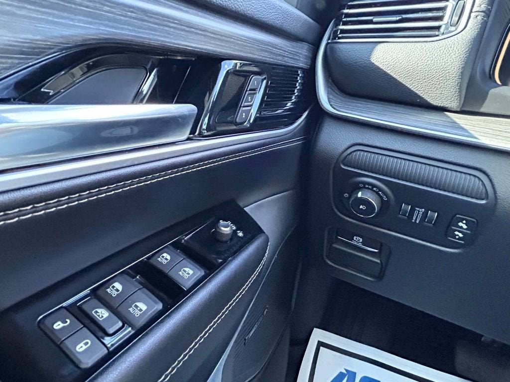 2023 Jeep Wagoneer L Series II