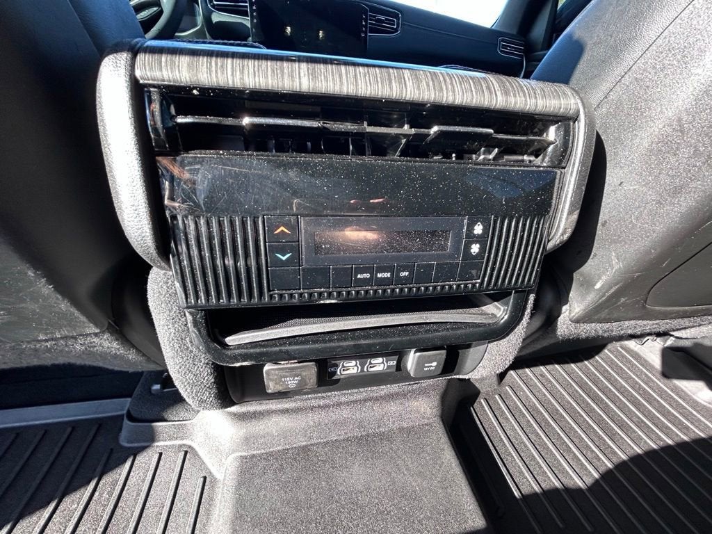 2023 Jeep Wagoneer L Series II