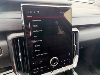 2027 GMC Acadia AT4