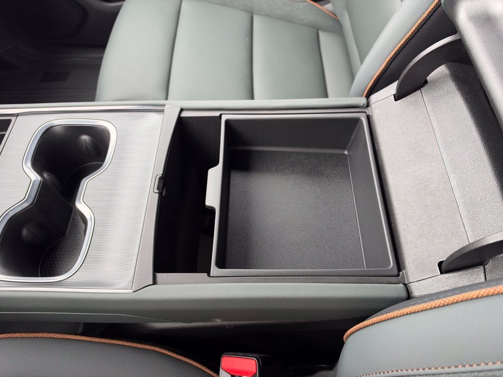 2027 GMC Acadia AT4 - Photo 25