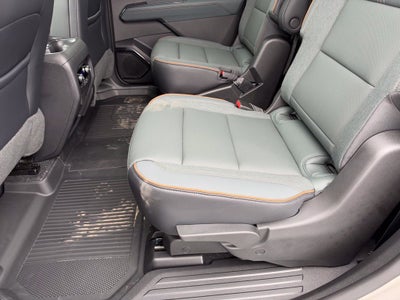 2027 GMC Acadia AT4