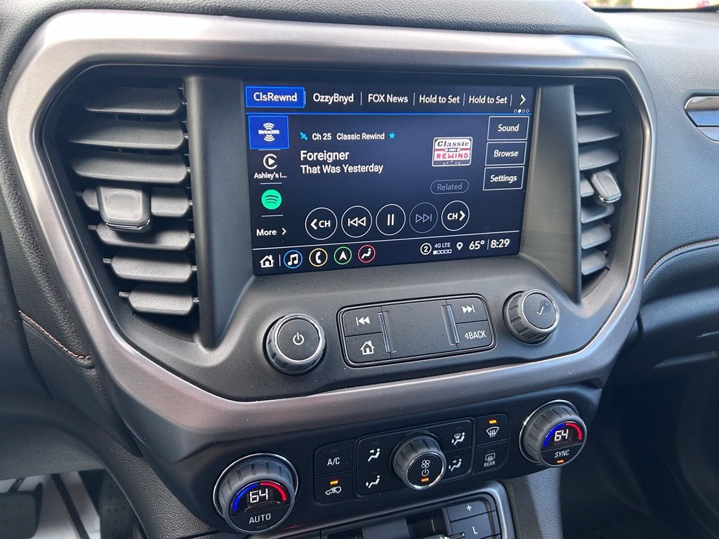 2023 GMC Acadia AT4