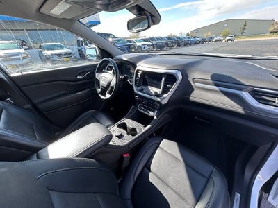 2023 GMC Acadia SLT