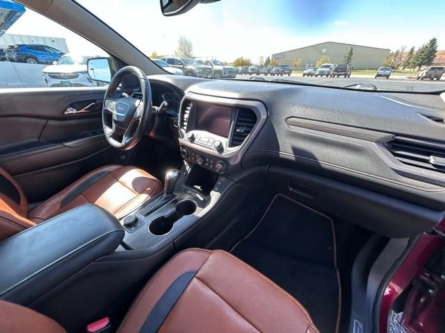 2017 GMC Acadia SLT