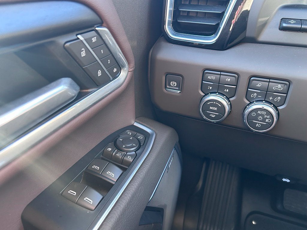 2026 GMC Sierra 3500 HD Denali DRW