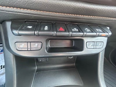 2022 GMC Canyon AT4 - Leather