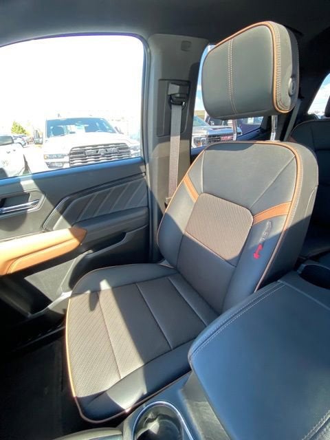 2024 GMC Canyon AT4