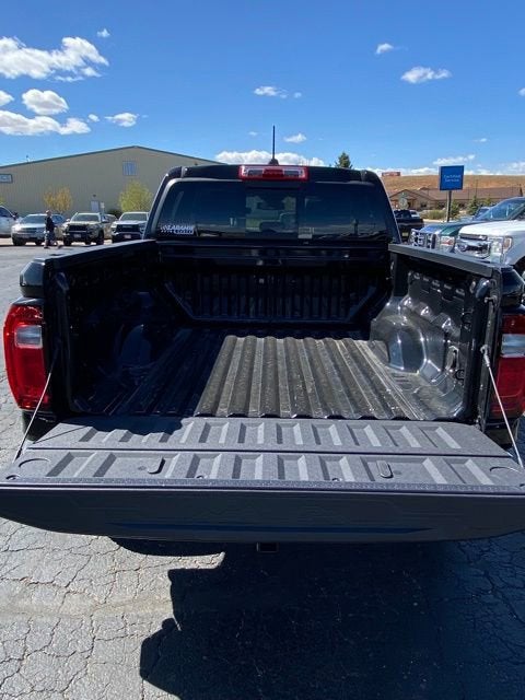 2024 GMC Canyon AT4