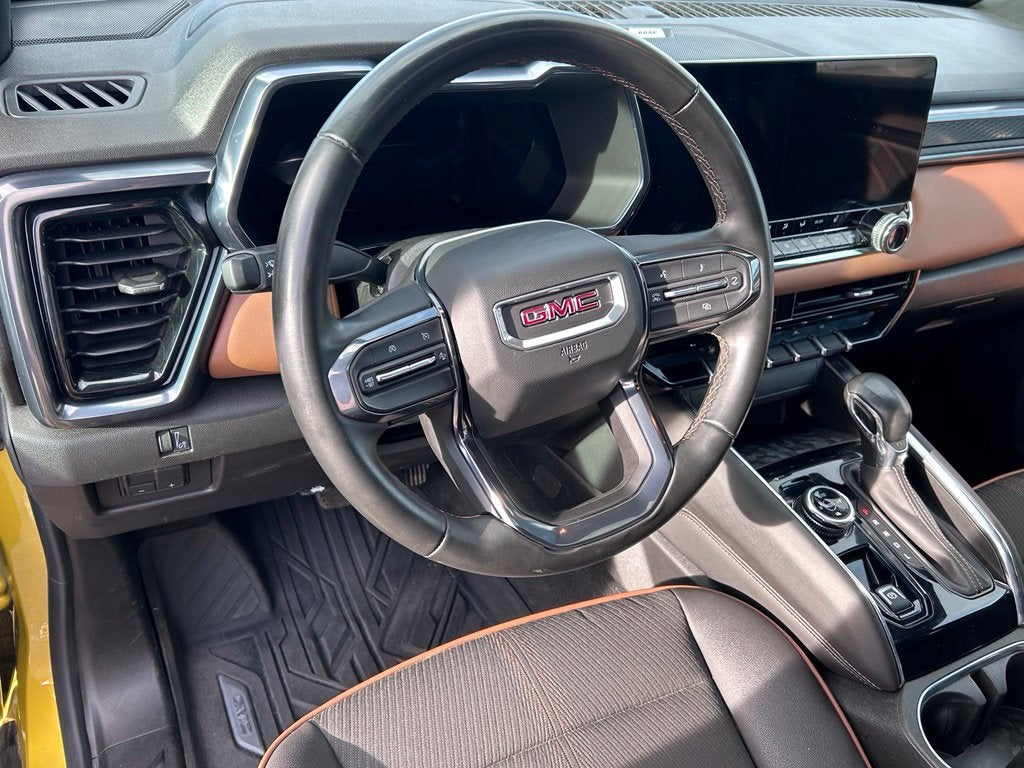 2023 GMC Canyon 4WD AT4