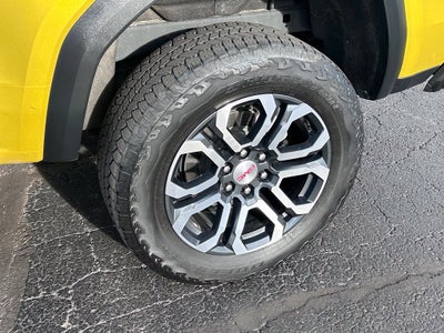 2023 GMC Canyon 4WD AT4