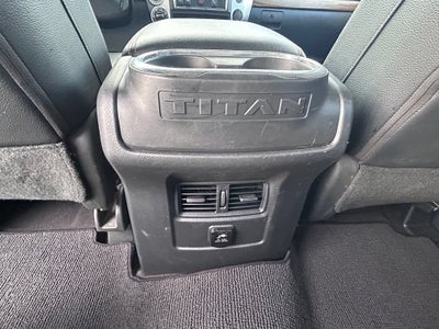 2017 Nissan TITAN SL