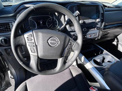 2023 Nissan TITAN Crew Cab SV 4x4