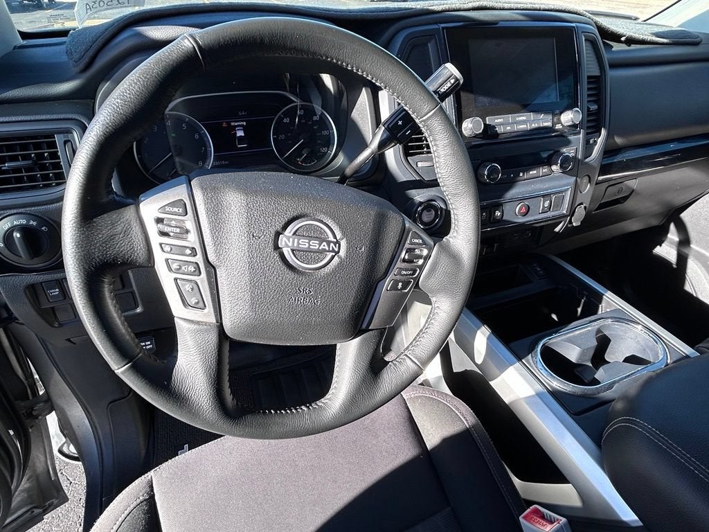 2023 Nissan TITAN Crew Cab SV 4x4