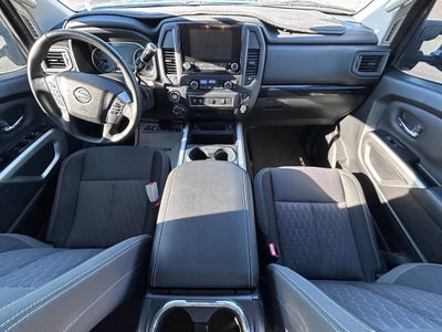 2023 Nissan TITAN Crew Cab SV 4x4