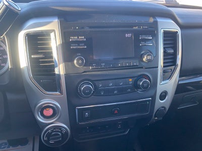 2017 Nissan TITAN XD SV