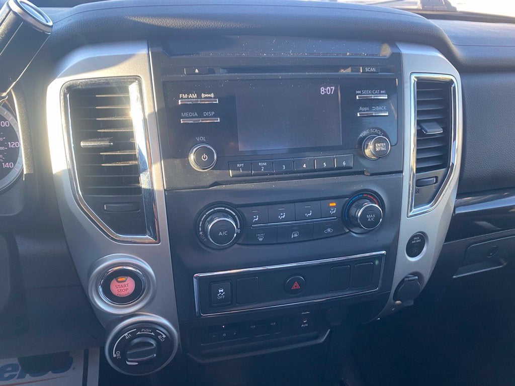 2017 Nissan TITAN XD SV