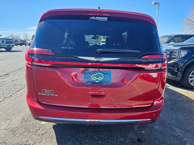 2025 Chrysler Pacifica Select