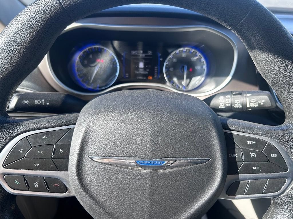 2020 Chrysler Voyager LXI