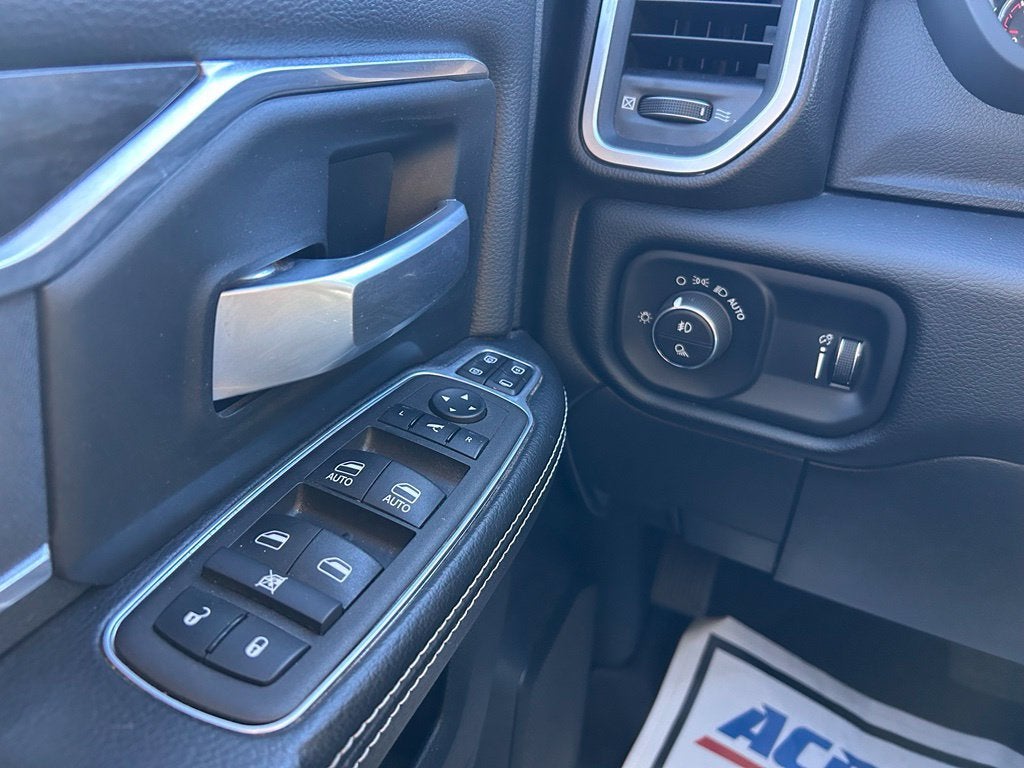 2024 RAM 3500 Big Horn Crew Cab 4x4 8' Box