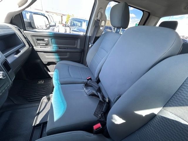 2018 RAM 2500 Tradesman Crew Cab 4x4 8' Box