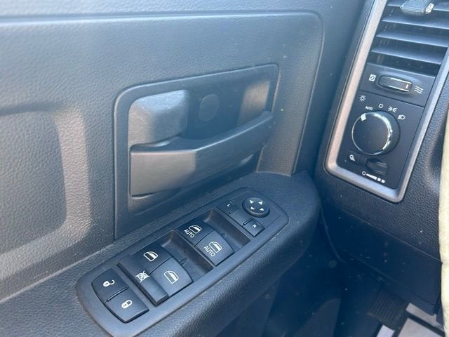 2018 RAM 2500 Tradesman Crew Cab 4x4 8' Box