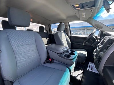 2018 RAM 2500 Tradesman Crew Cab 4x4 8' Box