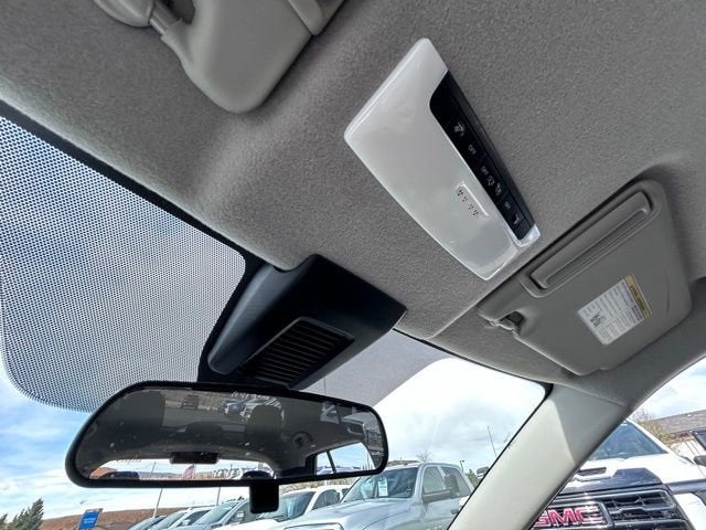 2023 Nissan Kicks SV Xtronic CVT