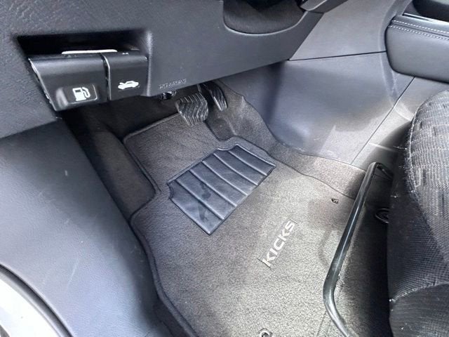 2023 Nissan Kicks SV Xtronic CVT
