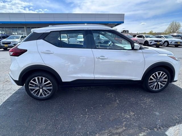 2023 Nissan Kicks SV Xtronic CVT