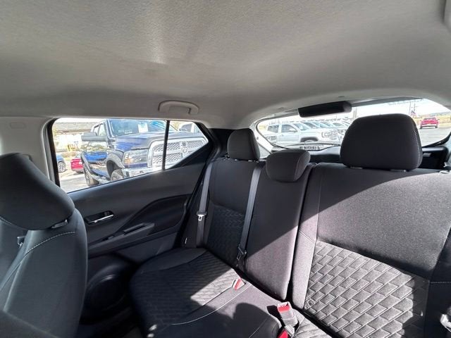 2023 Nissan Kicks SV Xtronic CVT