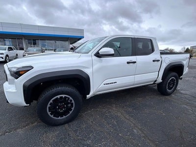 2025 Toyota Tacoma 4WD SR