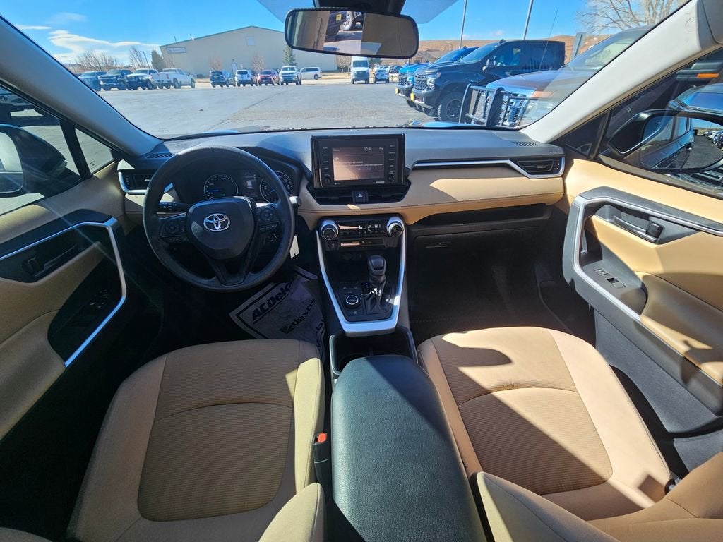 2022 Toyota RAV4 Hybrid LE
