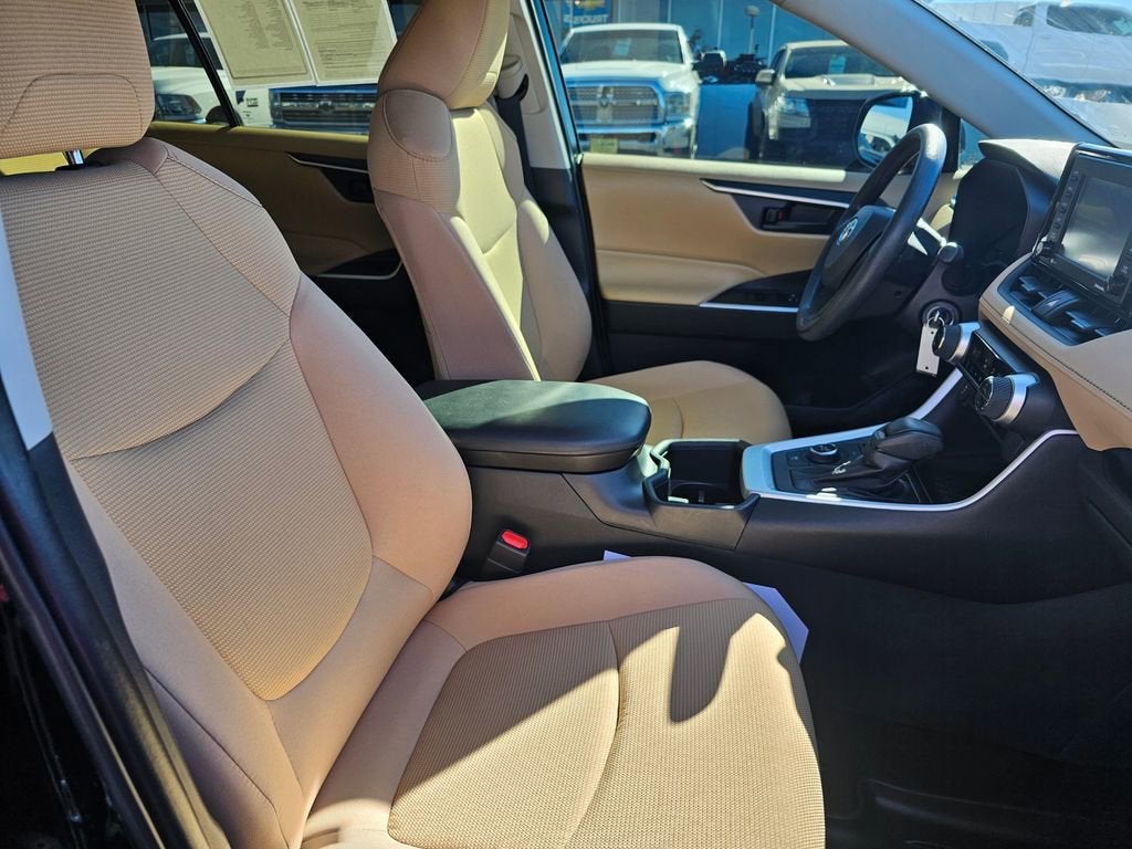 2022 Toyota RAV4 Hybrid LE