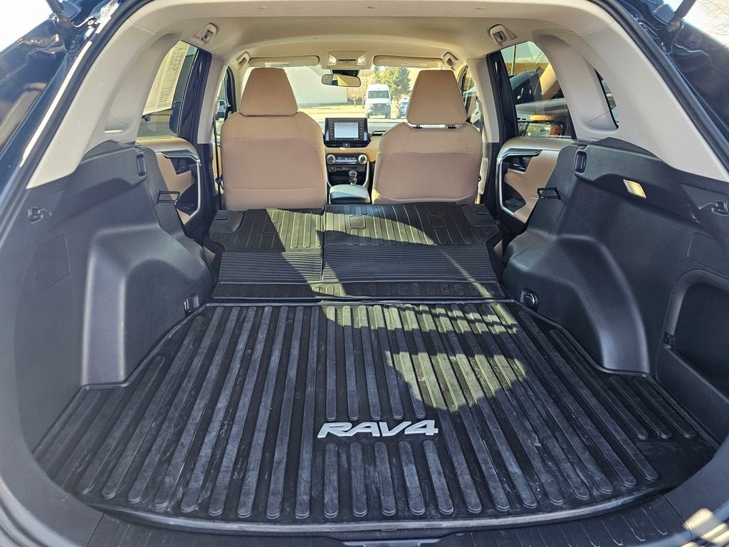 2022 Toyota RAV4 Hybrid LE