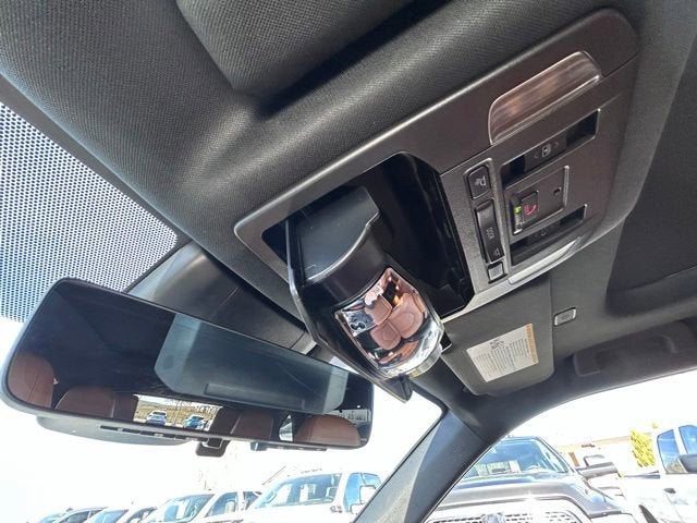 2024 Toyota Highlander Hybrid Platinum