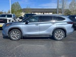2024 Toyota Highlander Hybrid Platinum