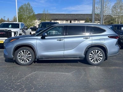 2024 Toyota Highlander Hybrid Platinum