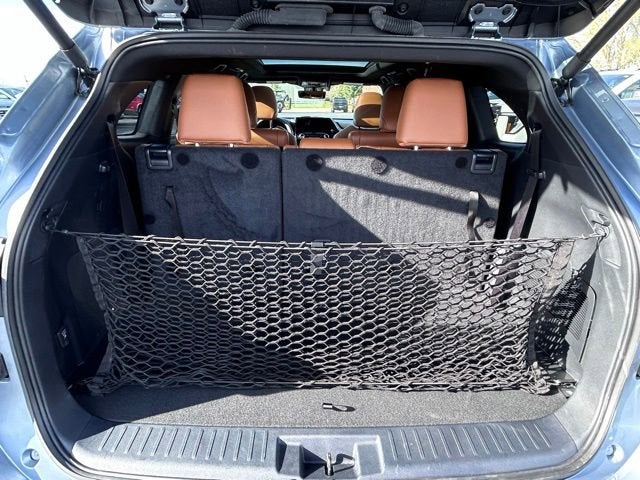 2024 Toyota Highlander Hybrid Platinum