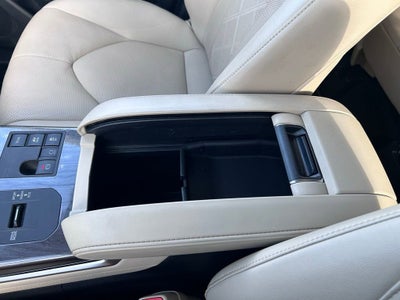 2024 Toyota Highlander Hybrid Platinum