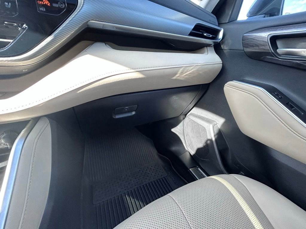 2024 Toyota Highlander Hybrid Platinum