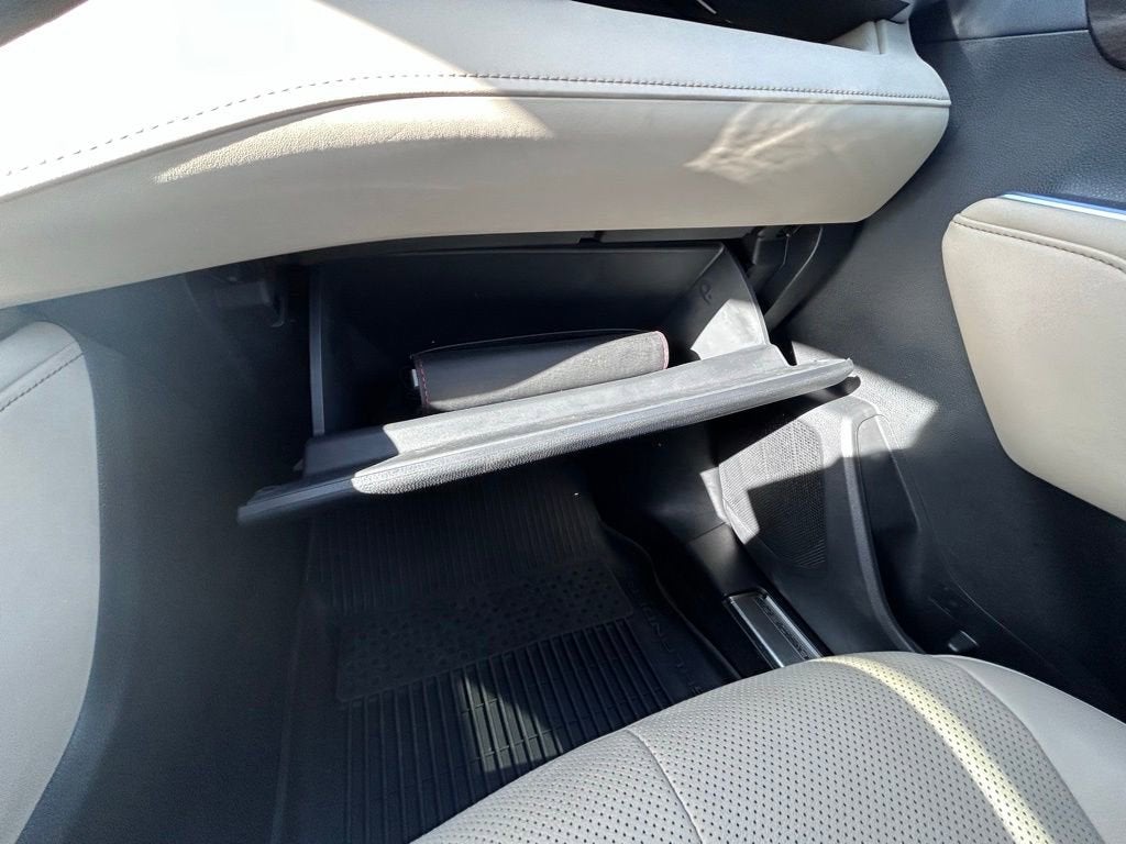 2024 Toyota Highlander Hybrid Platinum