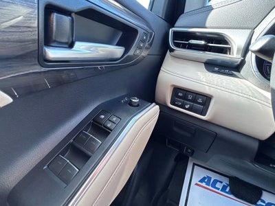 2024 Toyota Highlander Hybrid Platinum