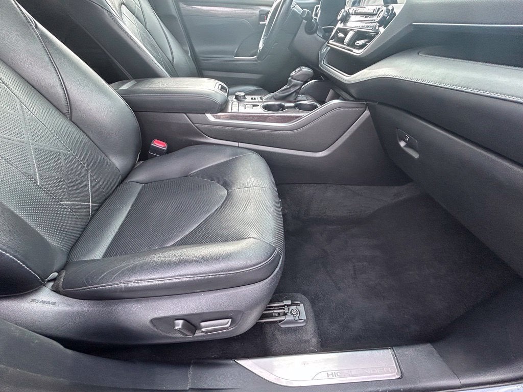 2021 Toyota Highlander Platinum