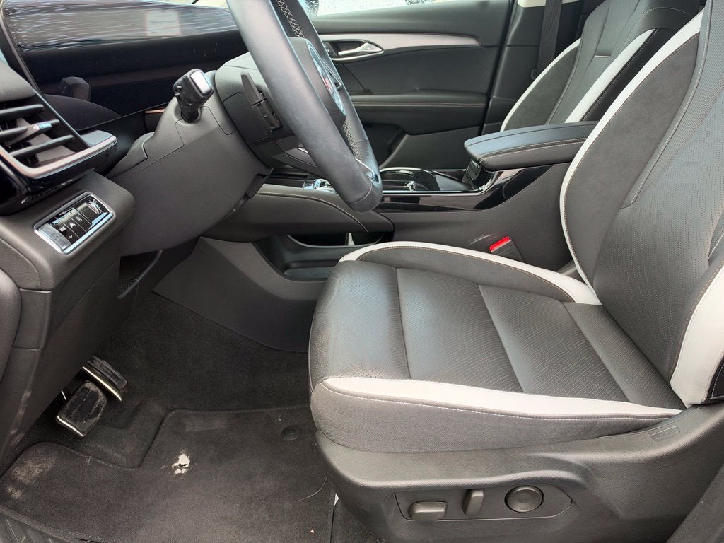 2025 Buick Envision Sport Touring - Photo 30